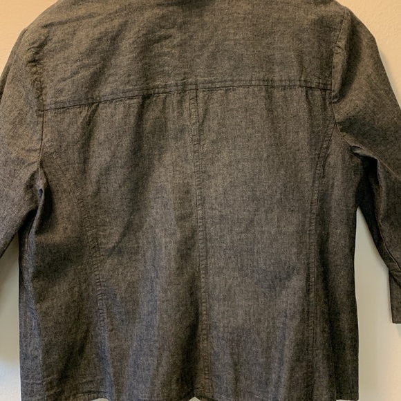 Attention Two Button Four Pocket Size Large Gray Blazer - Picture 5 of 6